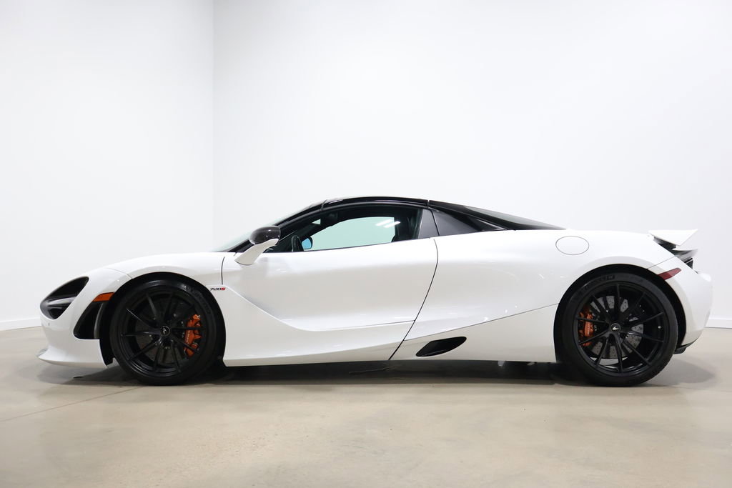 Used 2020 McLaren 720S Spider image 11