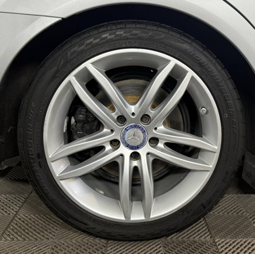 Used 2013 Mercedes-Benz C 250 Sedan image 18