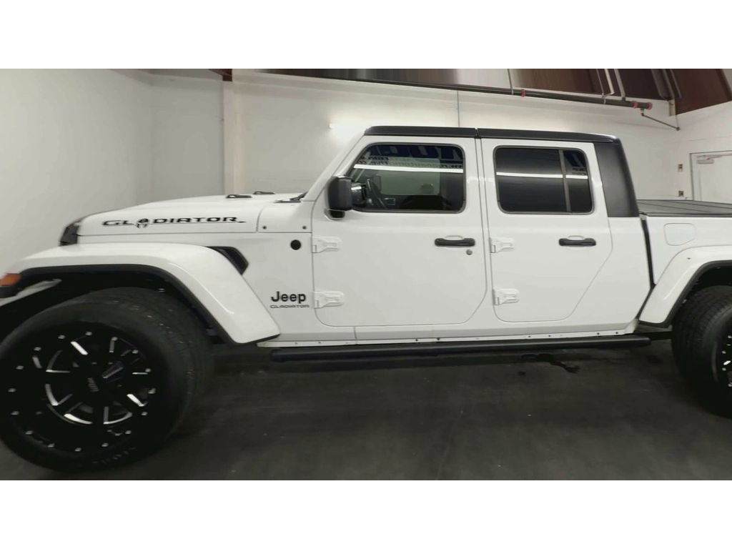 Used 2021 Jeep Gladiator Sport AWD/4WD image 5