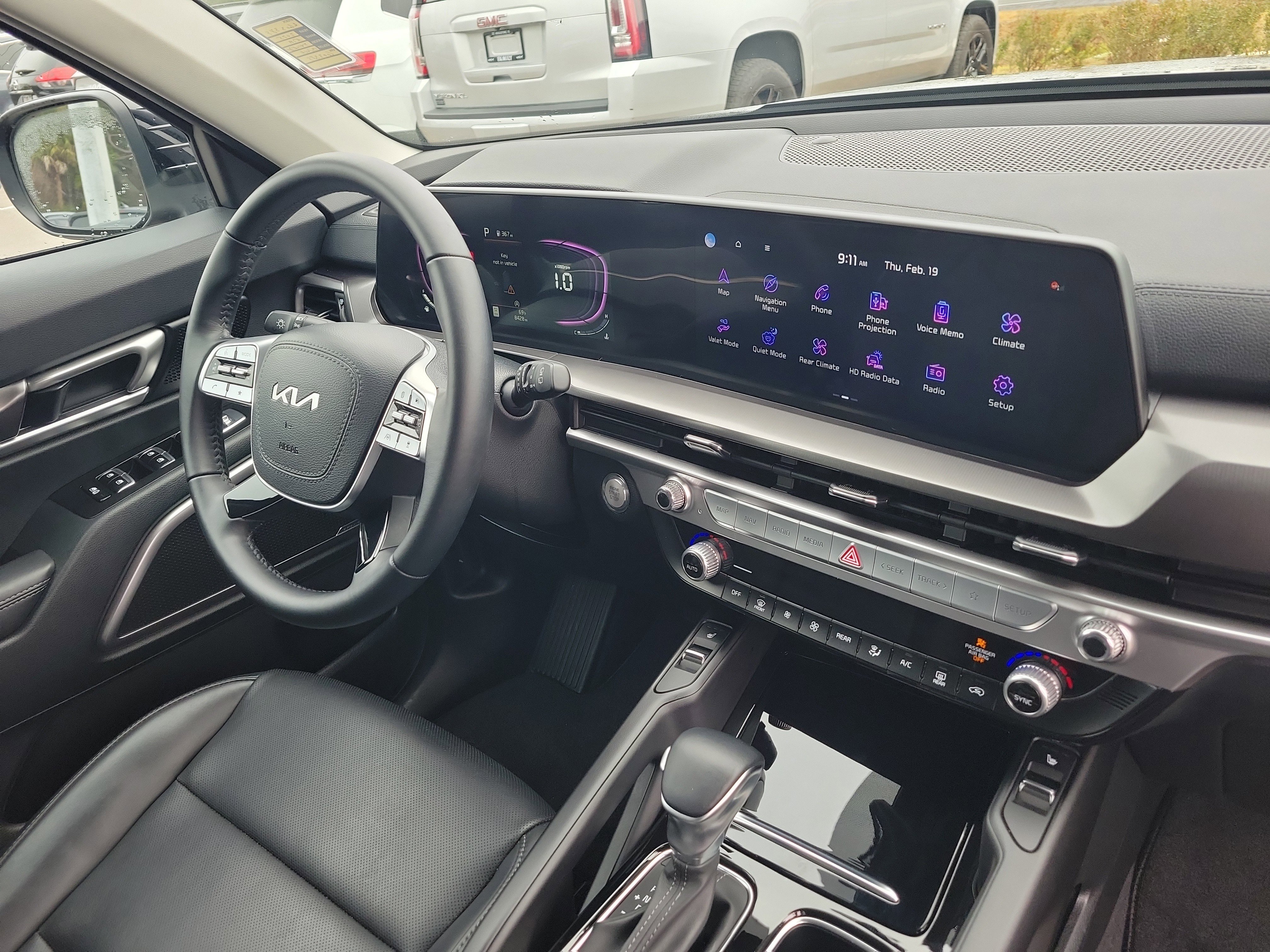 Used 2025 Kia Telluride S image 8