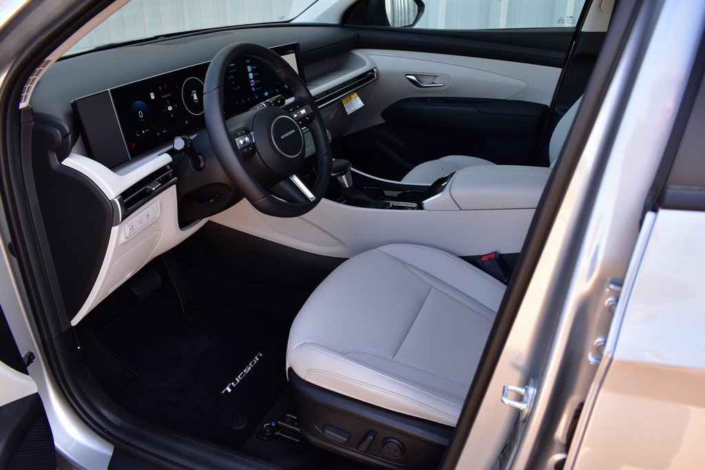 New 2026 Hyundai Tucson SEL image 16