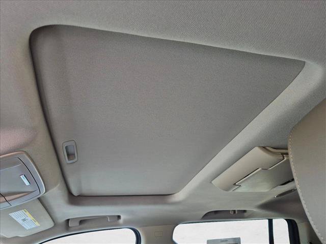 Used 2017 Chevrolet Suburban LT AWD/4WD image 18