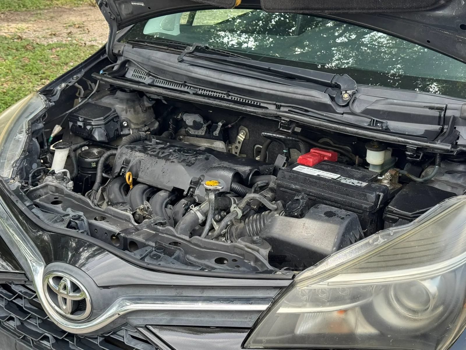 Used 2015 Toyota Yaris SE FWD image 13