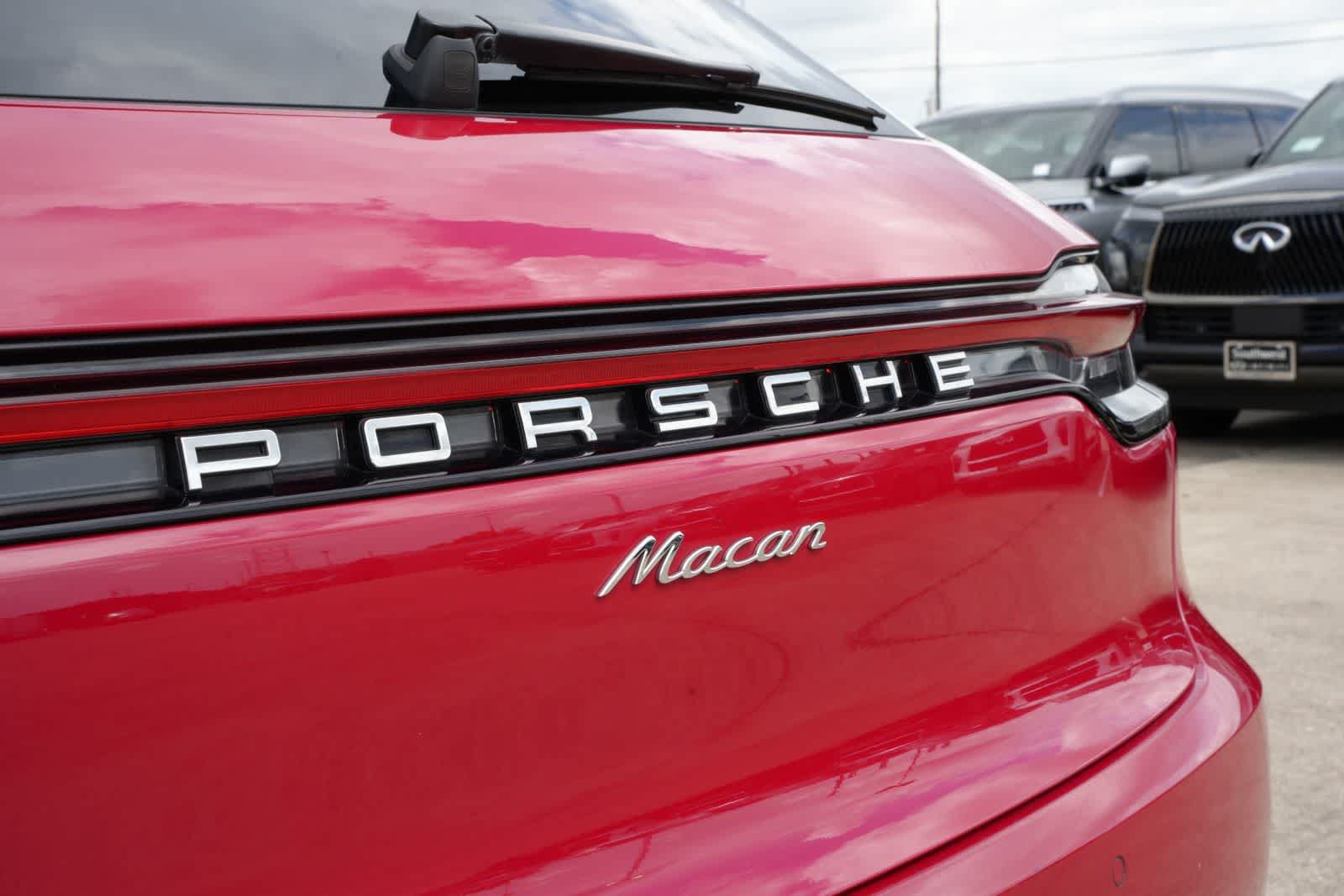 Used 2019 Porsche Macan AWD/4WD image 18
