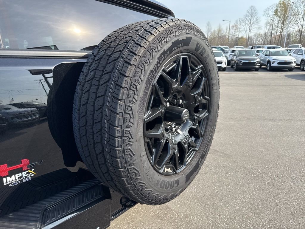 Used 2025 GMC Hummer EV 2X w/ LPO, Sport Package image 33