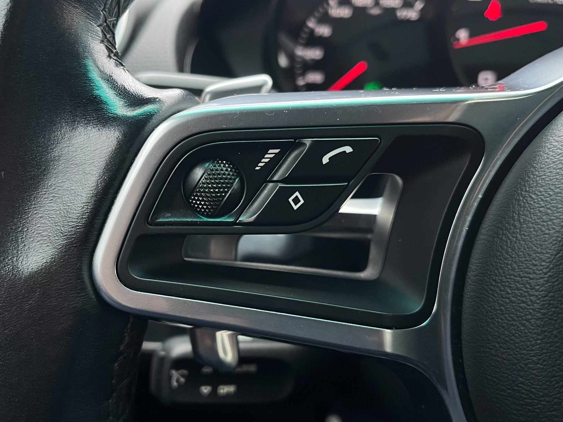 Used 2023 Porsche 718 Boxster image 41