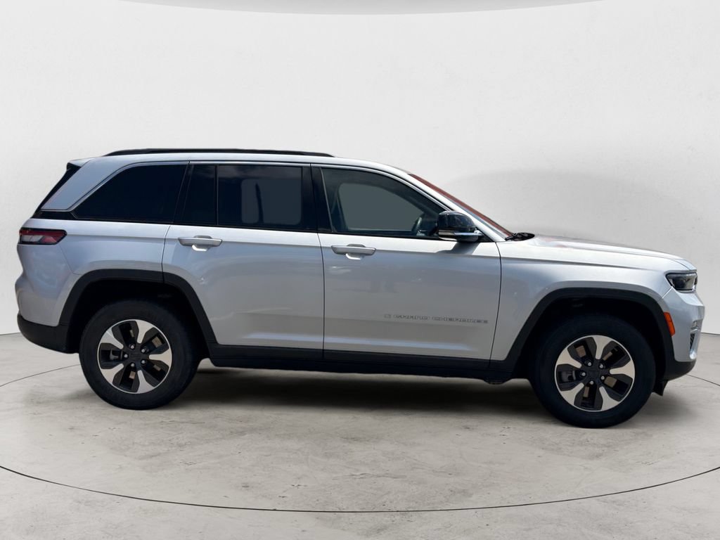 Used 2024 Jeep Grand Cherokee Limited 4xe AWD/4WD image 2