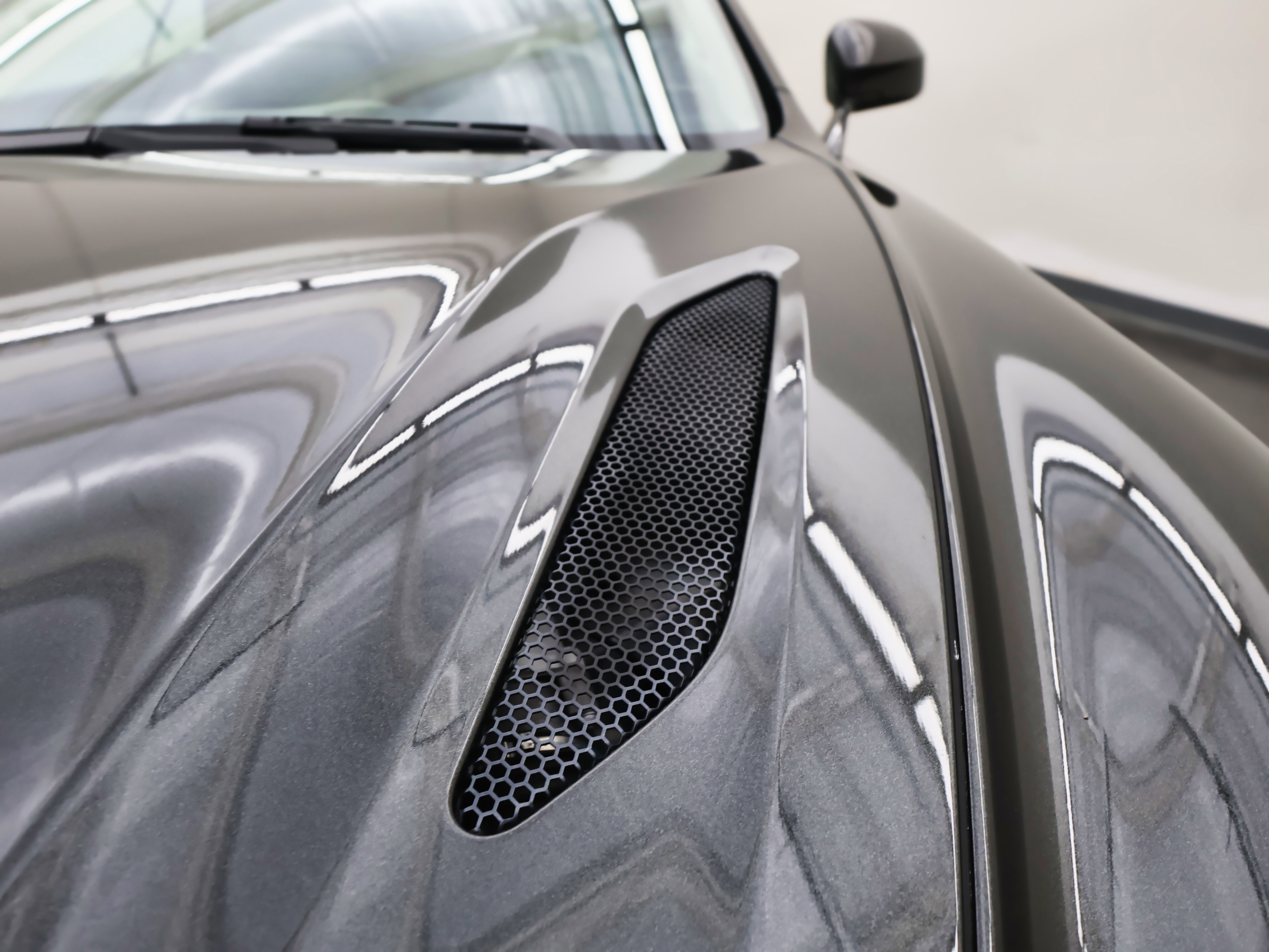 Used 2014 Aston Martin Vanquish Volante image 49