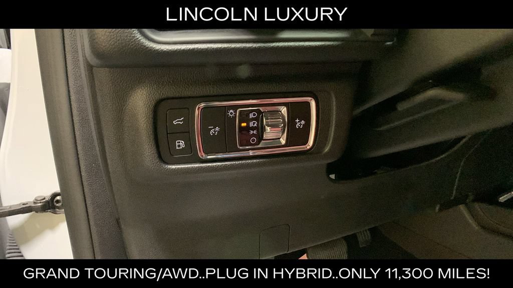 Used 2025 Lincoln Corsair Grand Touring w/ Towing Package AWD/4WD image 30