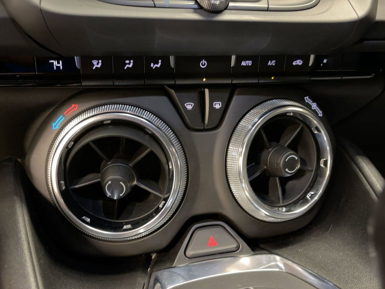 Used 2021 Chevrolet Camaro LT w/ Technology Package image 24