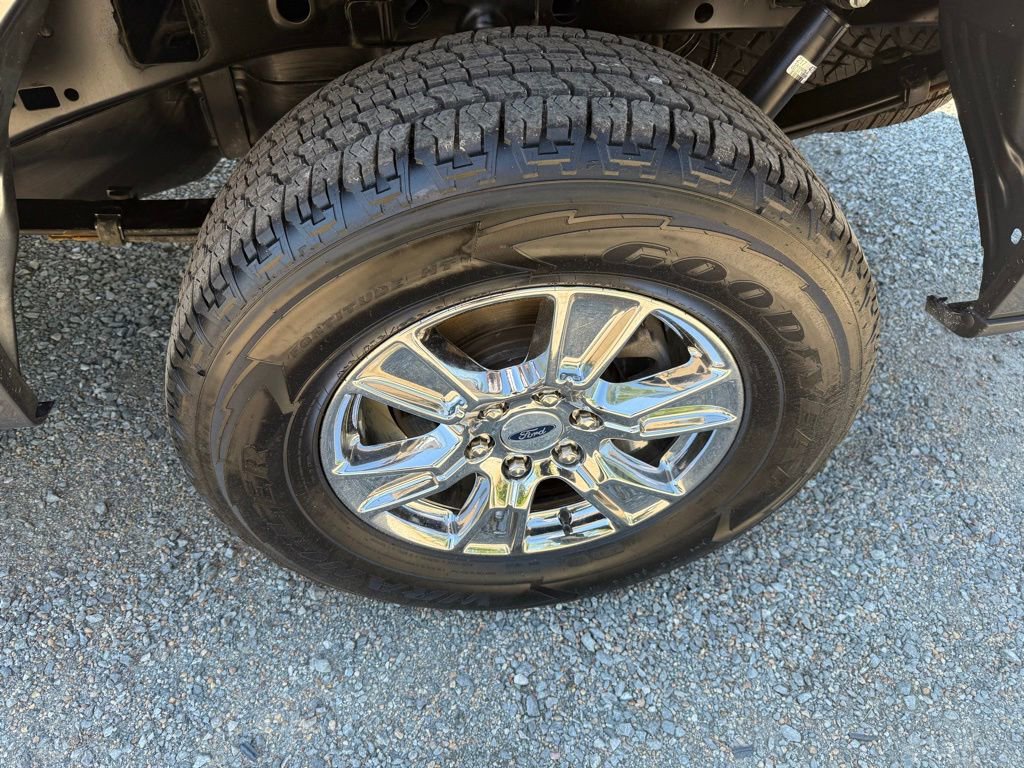 Used 2016 Ford F150 XLT w/ Equipment Group 301A Mid AWD/4WD image 15