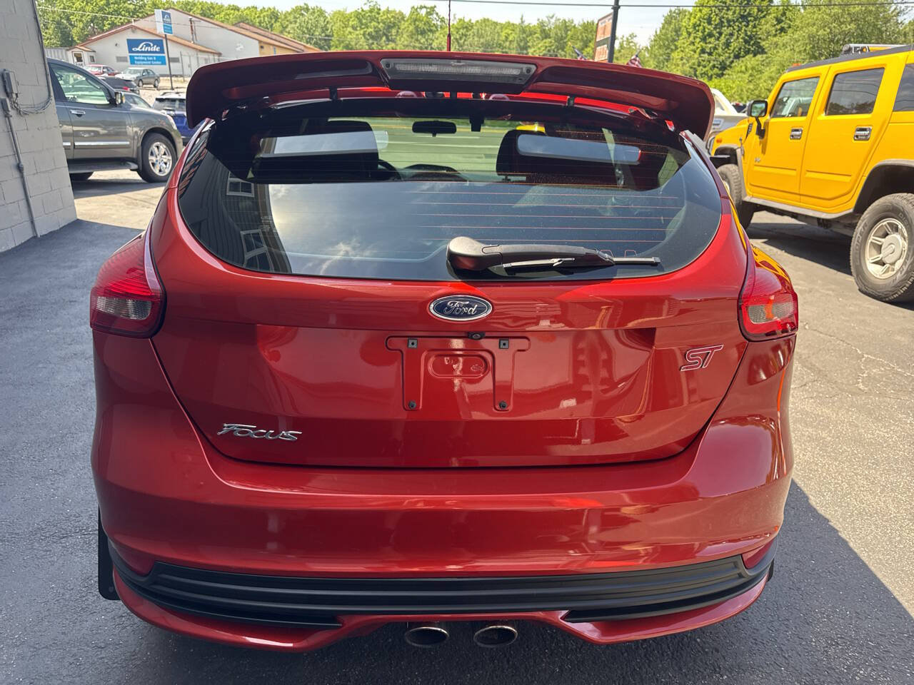 Used 2018 Ford Focus ST FWD image 7