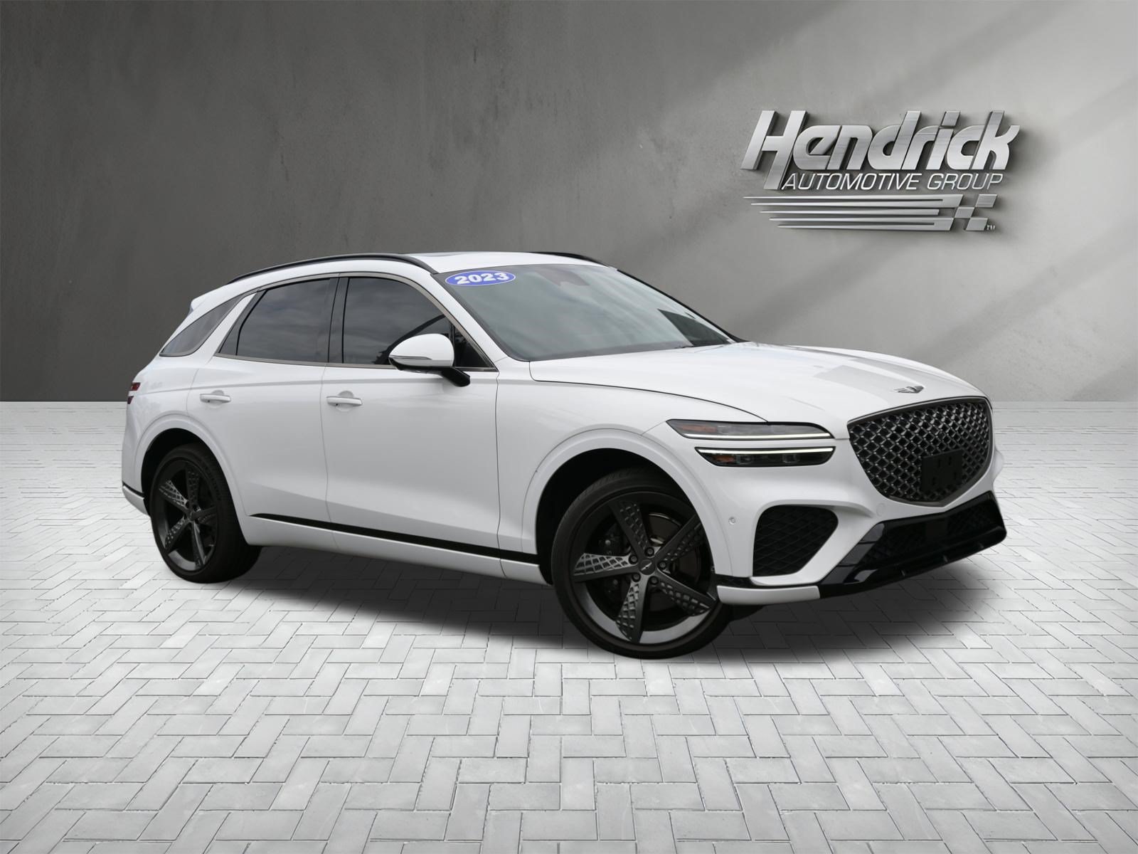 Used 2023 Genesis GV70 2.5T w/ Sport Prestige Package AWD/4WD image 2