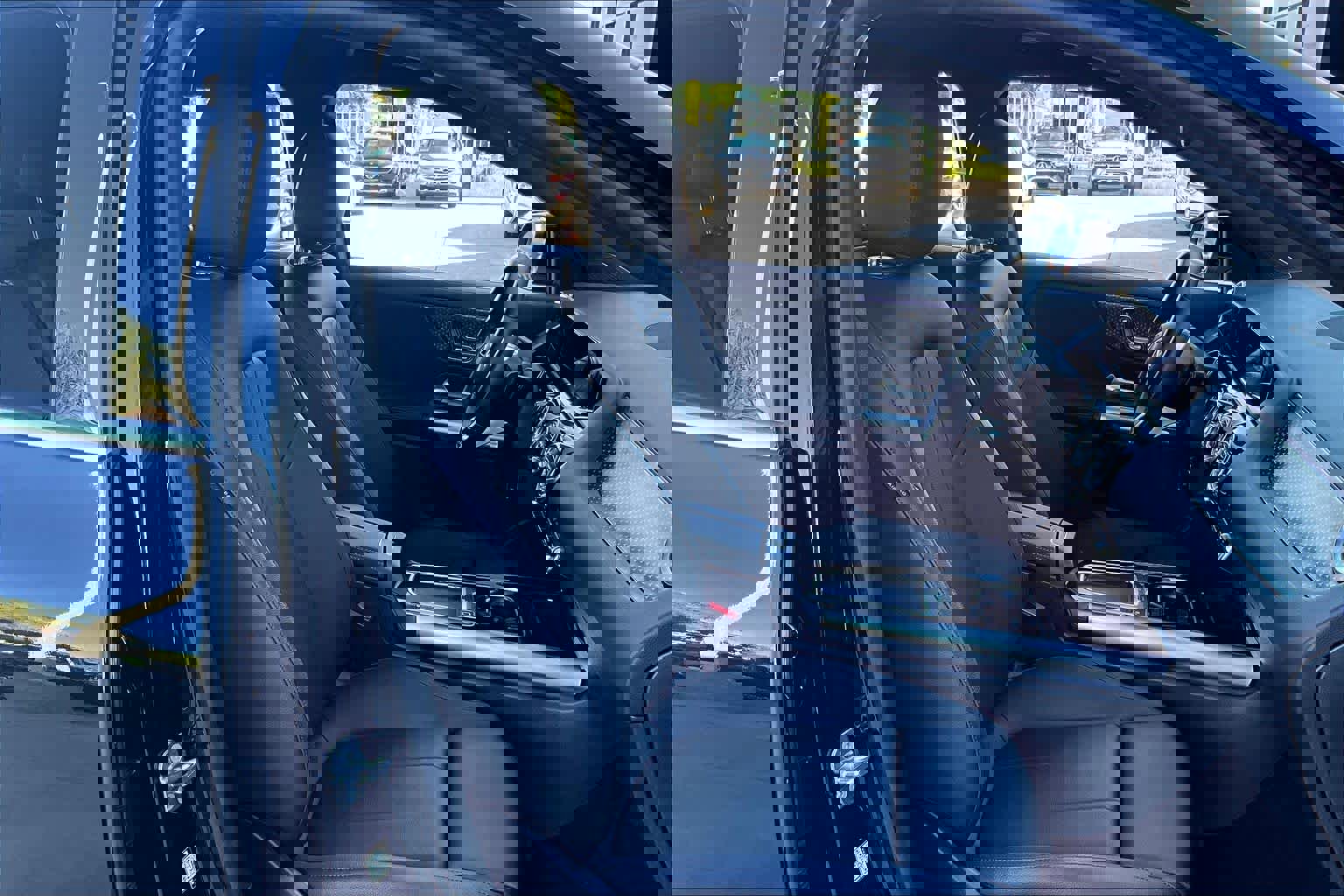 Used 2025 Mercedes-Benz GLA 250 image 8