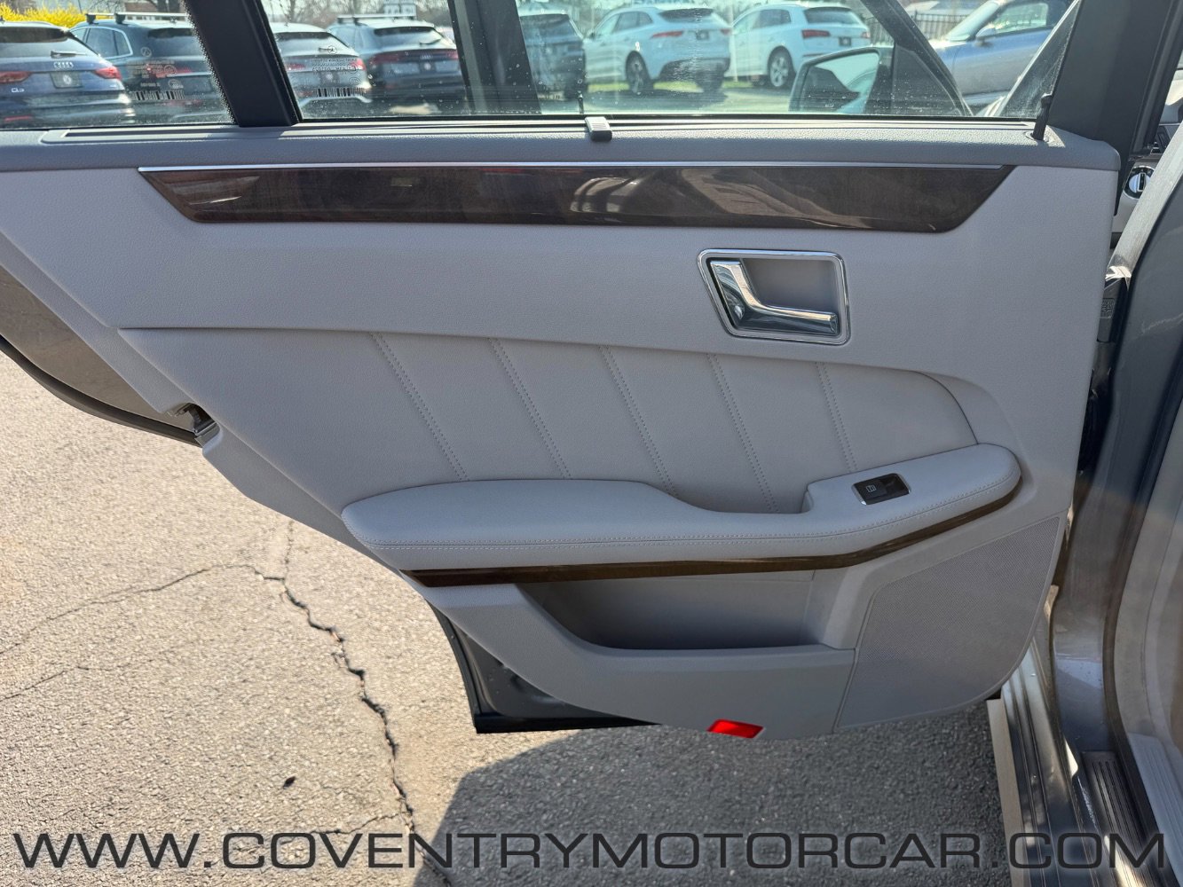 Used 2011 Mercedes-Benz E 350 4MATIC image 46