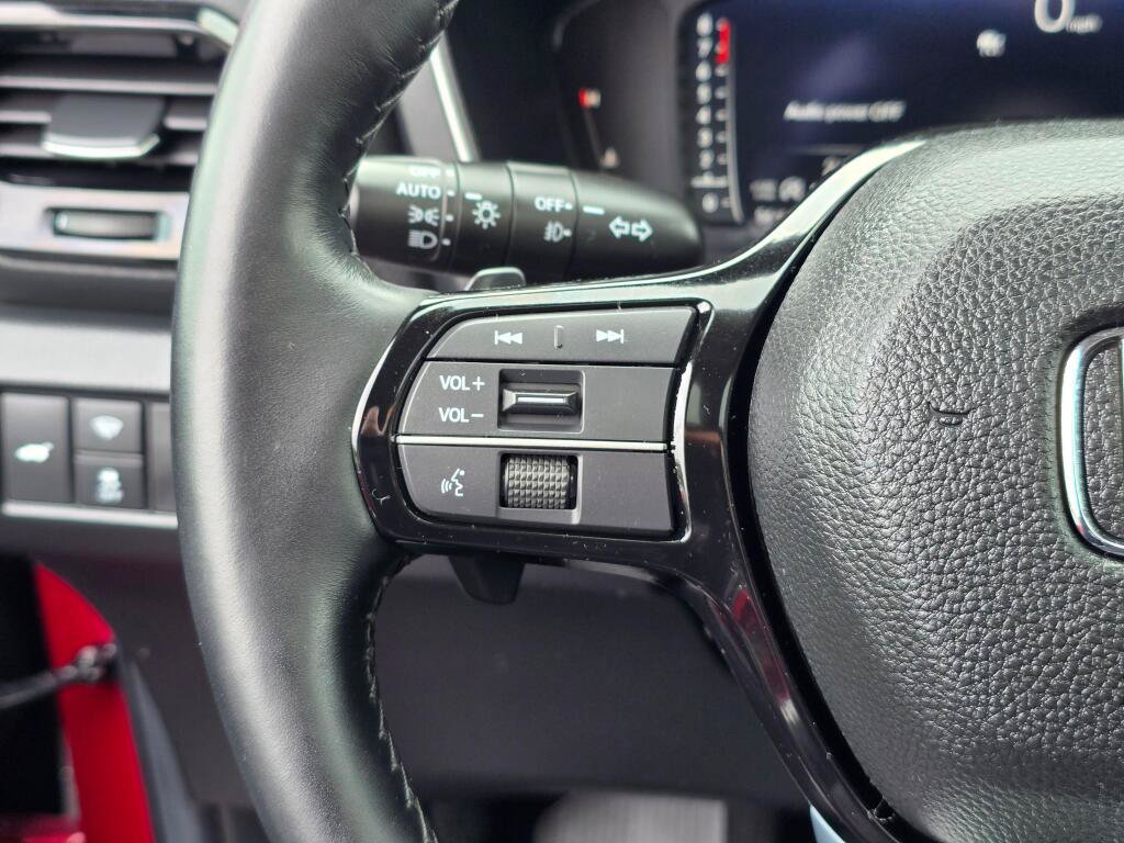 Certified 2025 Honda Pilot Elite image 21