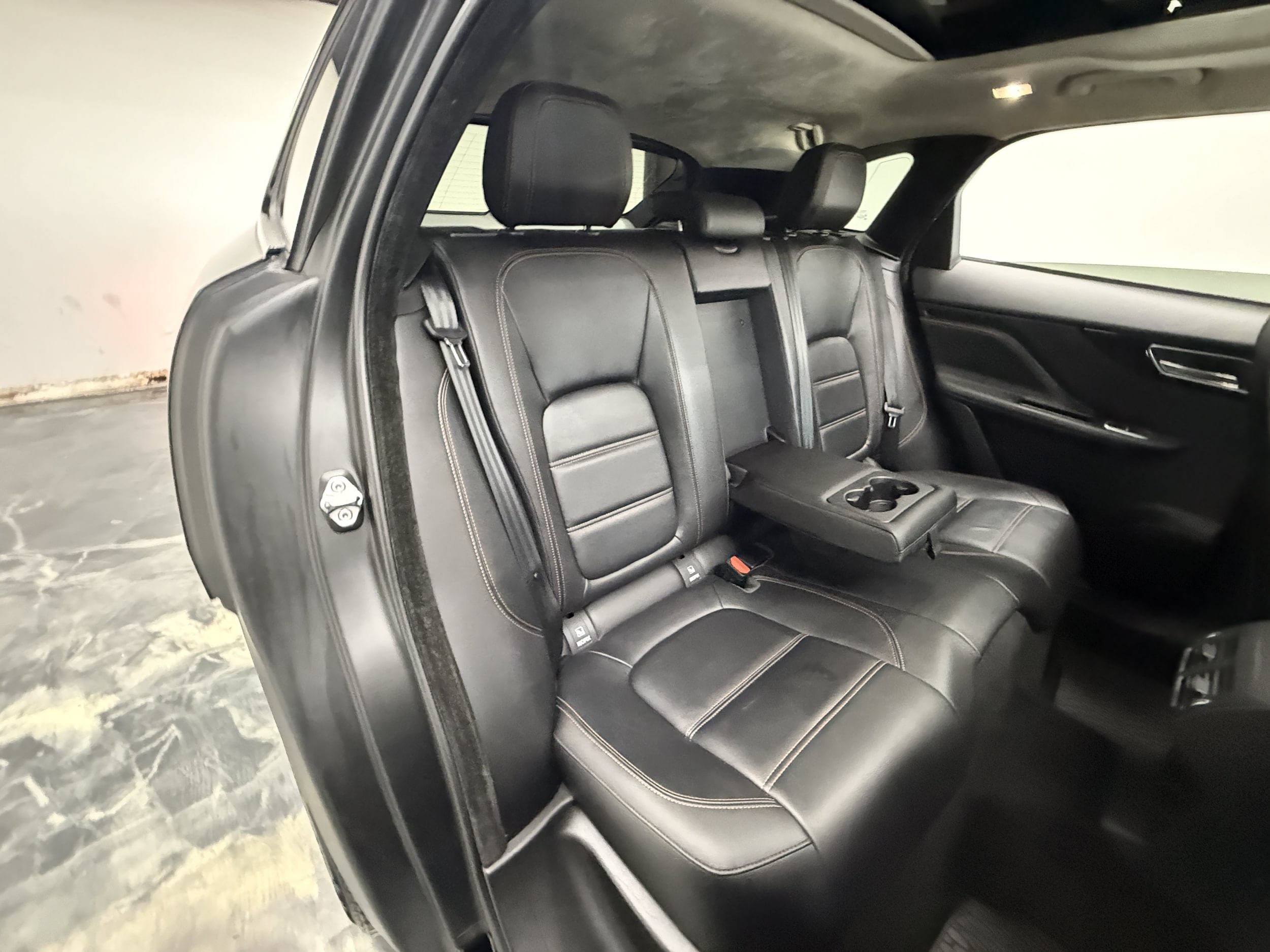 Used 2020 Jaguar F-PACE Prestige AWD/4WD image 19