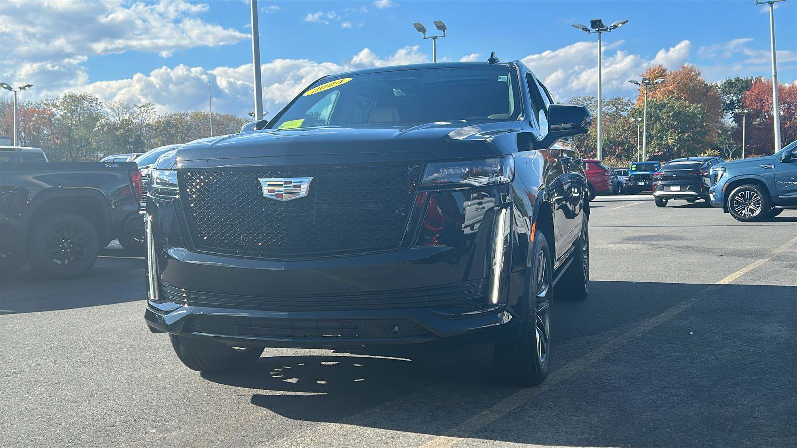 Certified 2024 Cadillac Escalade Sport Platinum w/ Heavy-Duty Trailer Package image 3