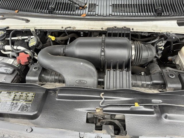 Used 2010 Ford E-150 and Econoline 150 image 13