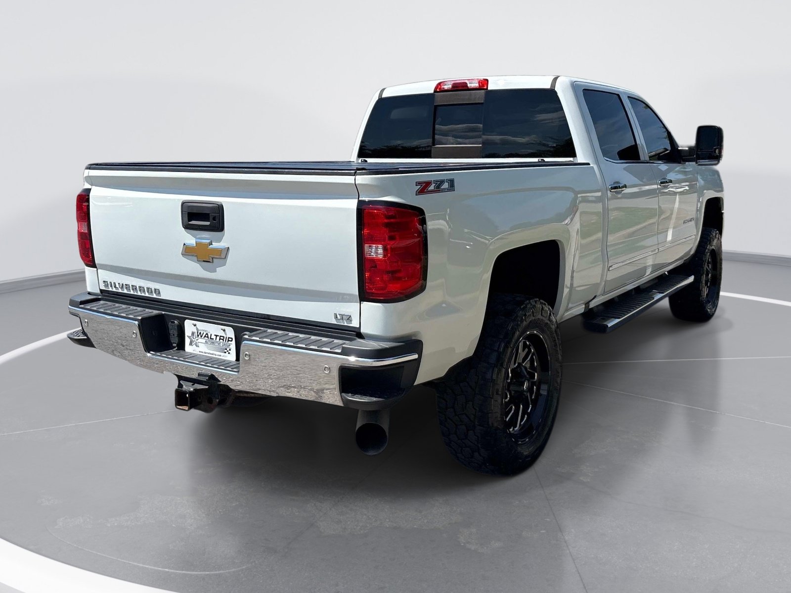 Used 2016 Chevrolet Silverado 2500 LTZ w/ Duramax Plus Package AWD/4WD image 8
