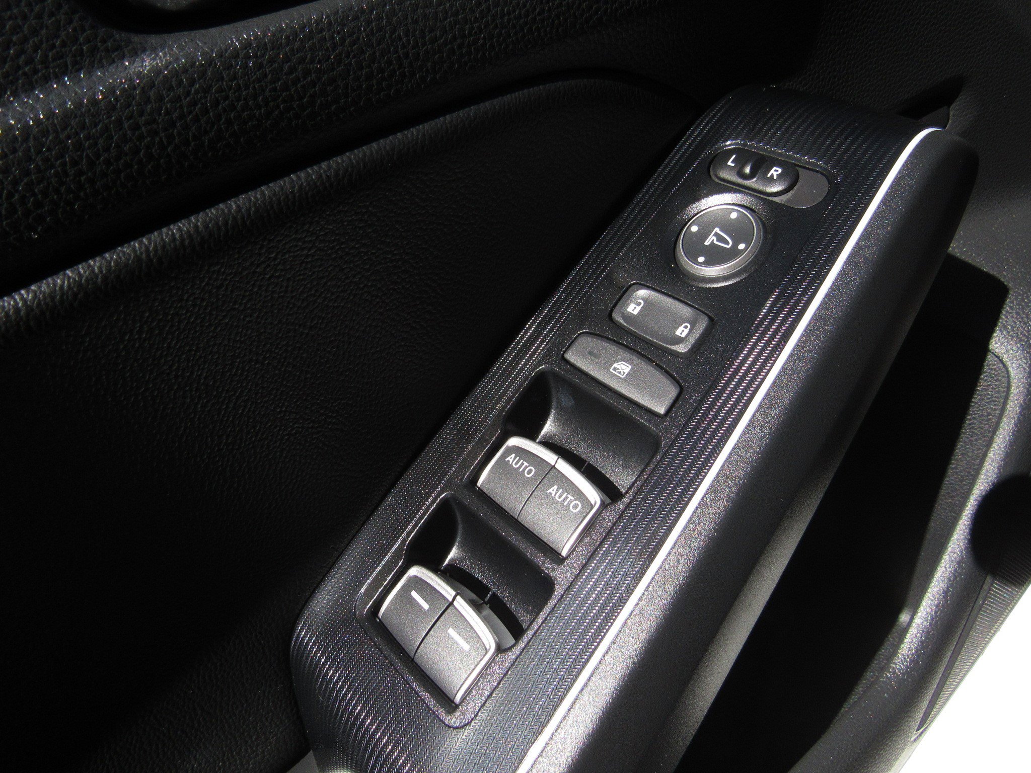 Used 2025 Honda Civic Sport image 22