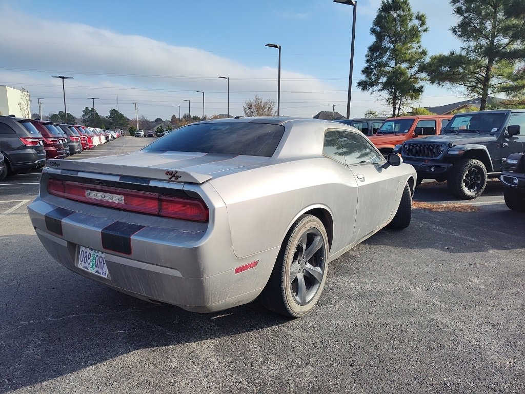 Used 2013 Dodge Challenger R/T w/ Blacktop Pkg image 7