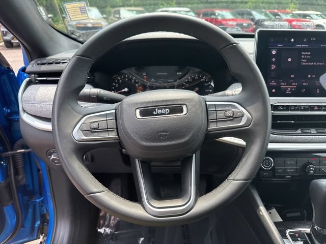Used 2024 Jeep Compass Latitude AWD/4WD image 13