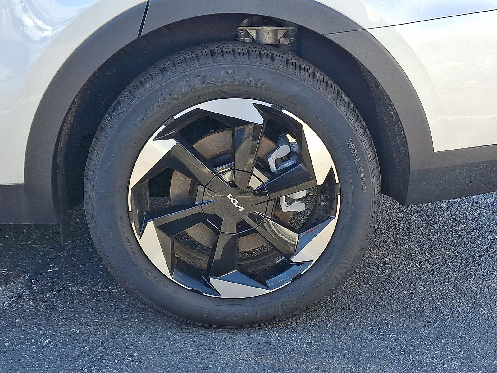 Certified 2025 Kia Sorento EX AWD/4WD image 8