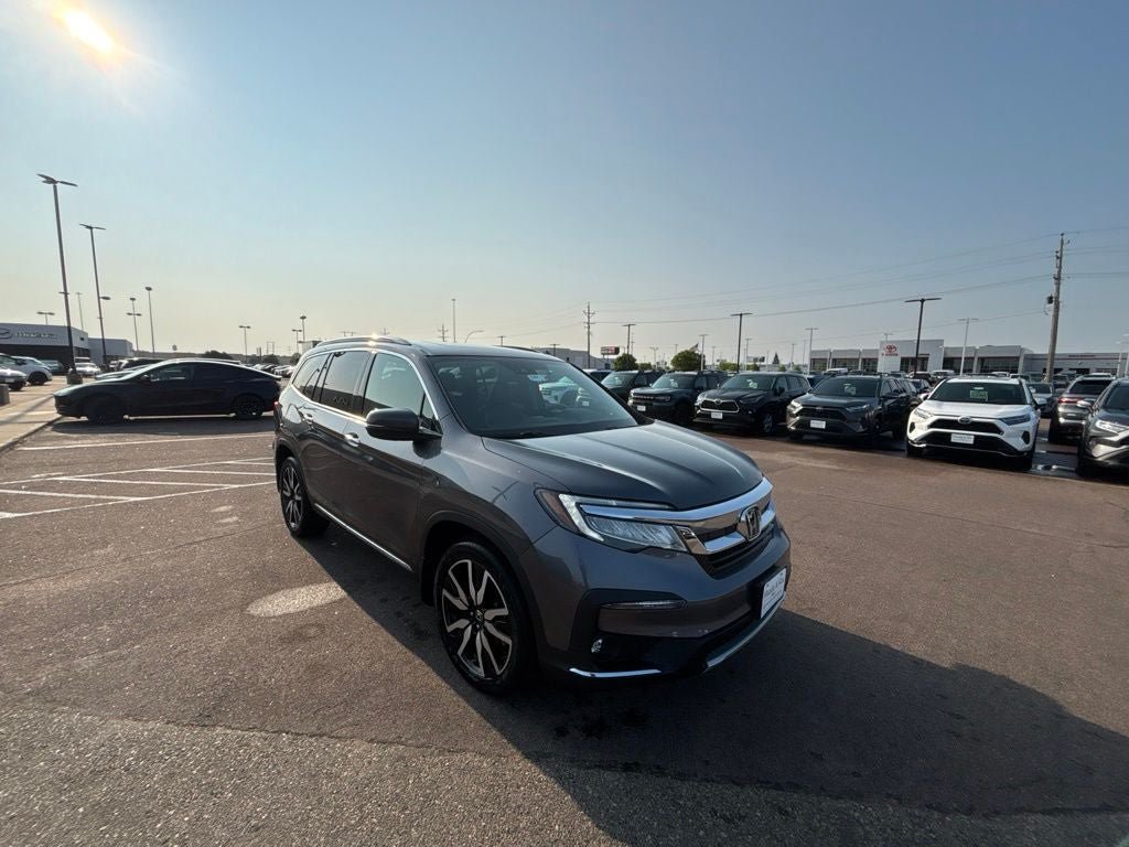 Used 2019 Honda Pilot Elite image 3