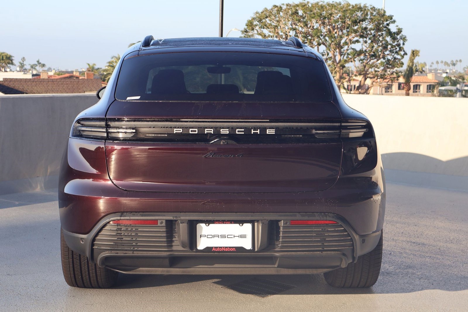 New 2025 Porsche Macan 4 Electric image 10