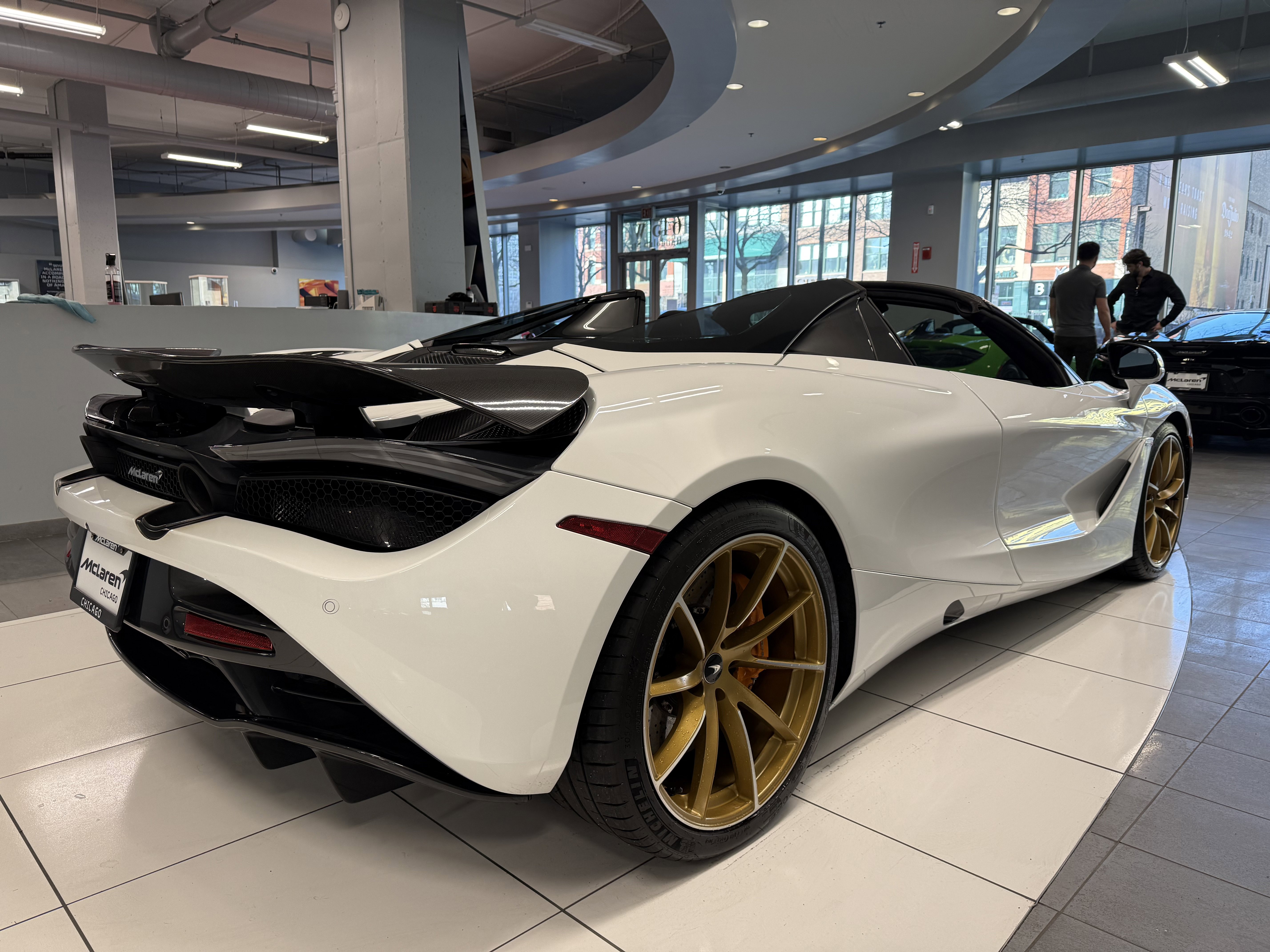 Used 2021 McLaren 720S Spider image 5