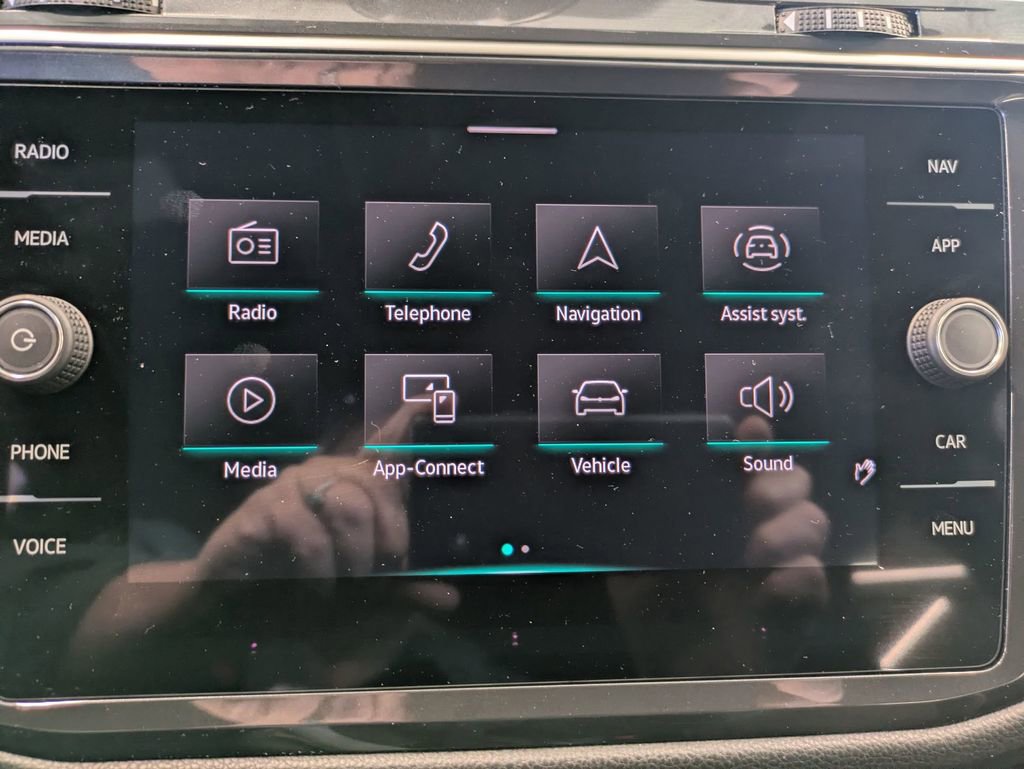 Used 2024 Volkswagen Tiguan SEL R-Line AWD/4WD image 23