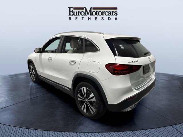 Used 2025 Mercedes-Benz GLA 250 4MATIC image 3