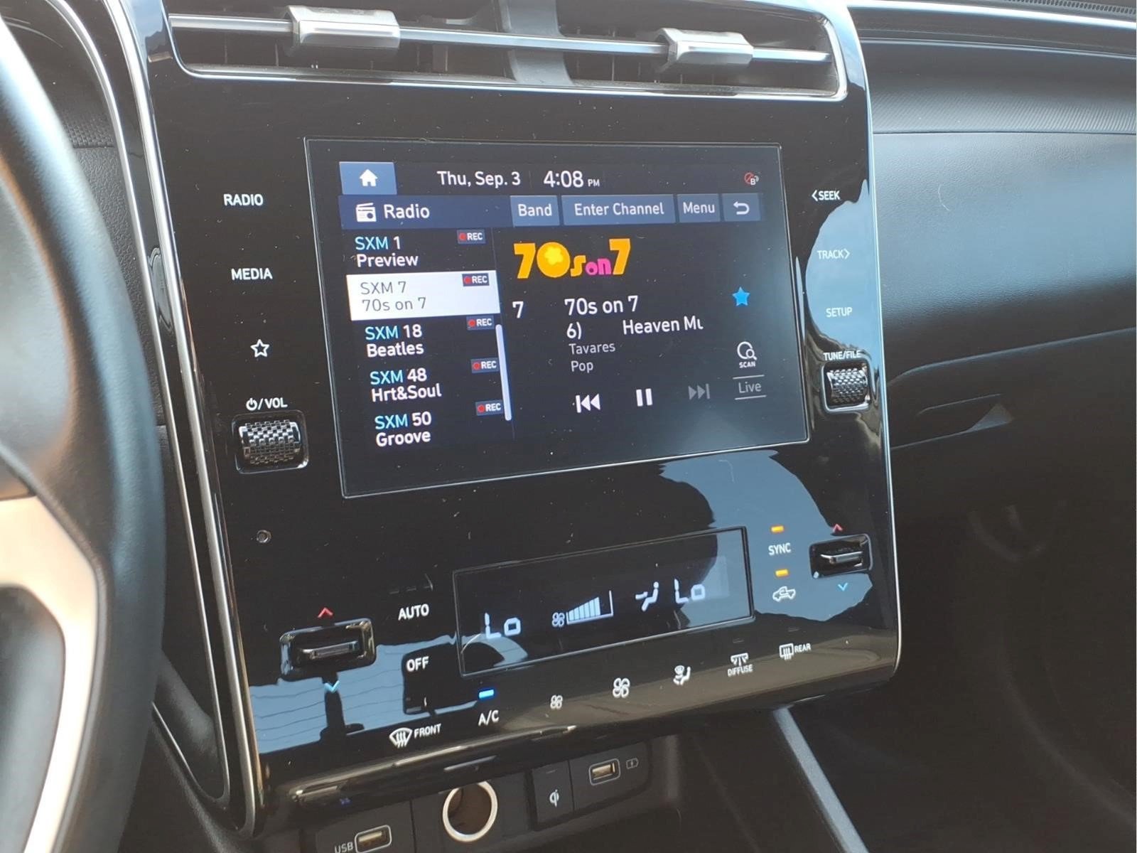 Used 2022 Hyundai Santa Cruz SEL Premium AWD/4WD image 19