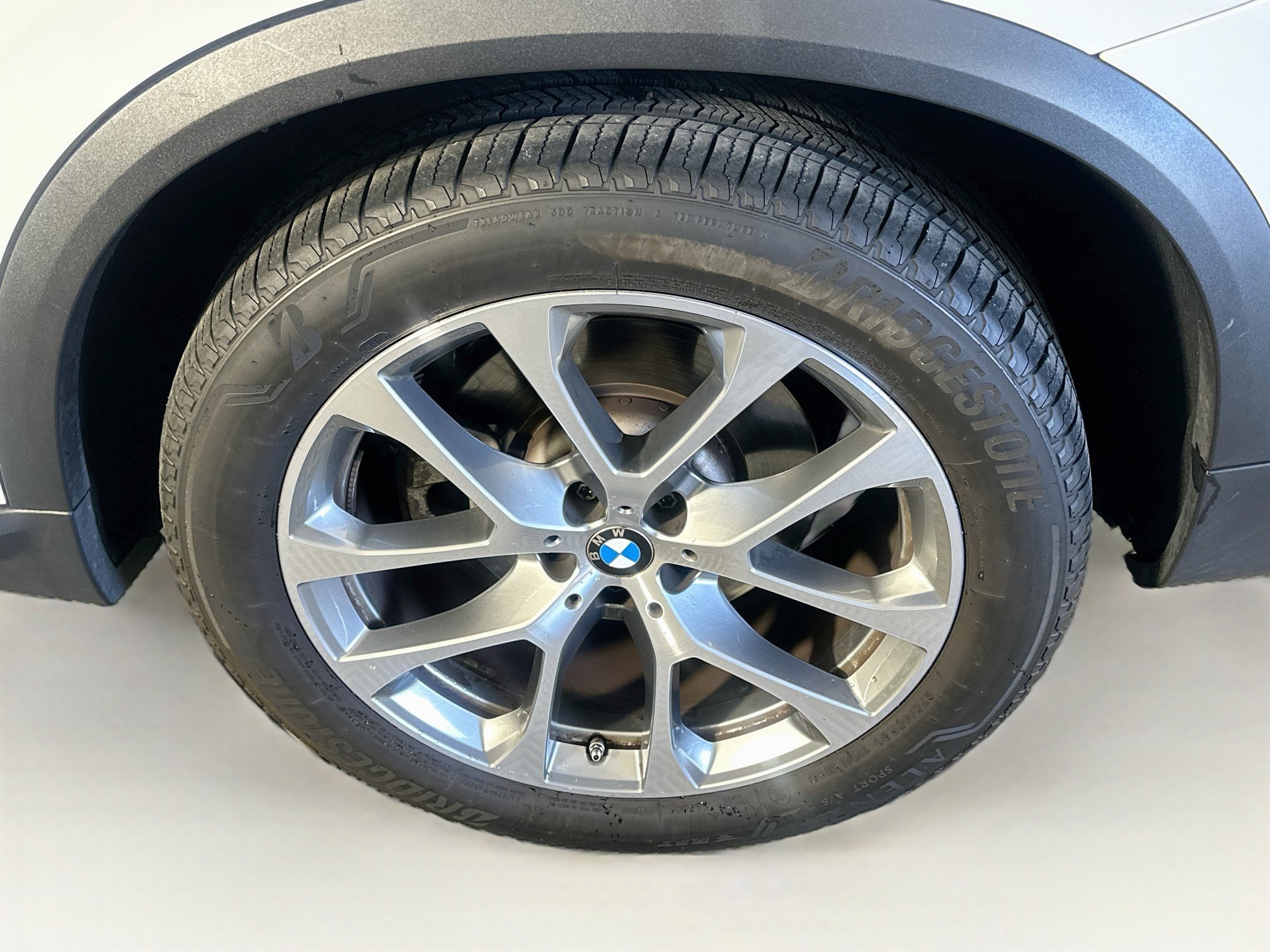 Used 2026 BMW X5 xDrive40i AWD/4WD image 11