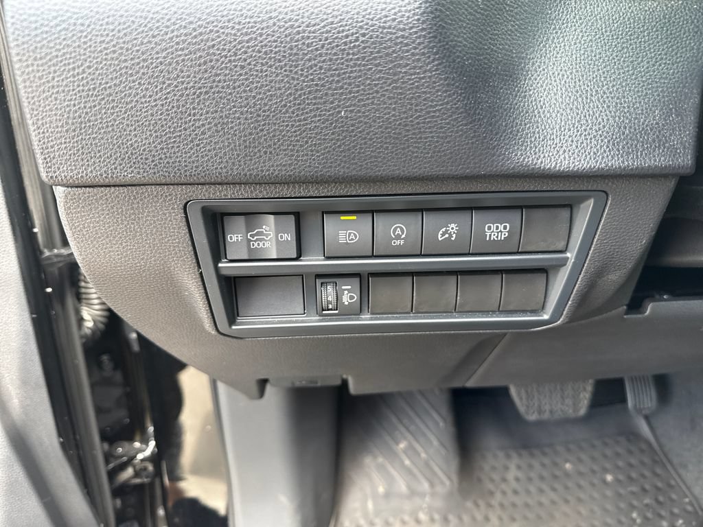 Used 2024 Toyota Tundra SR5 AWD/4WD image 13