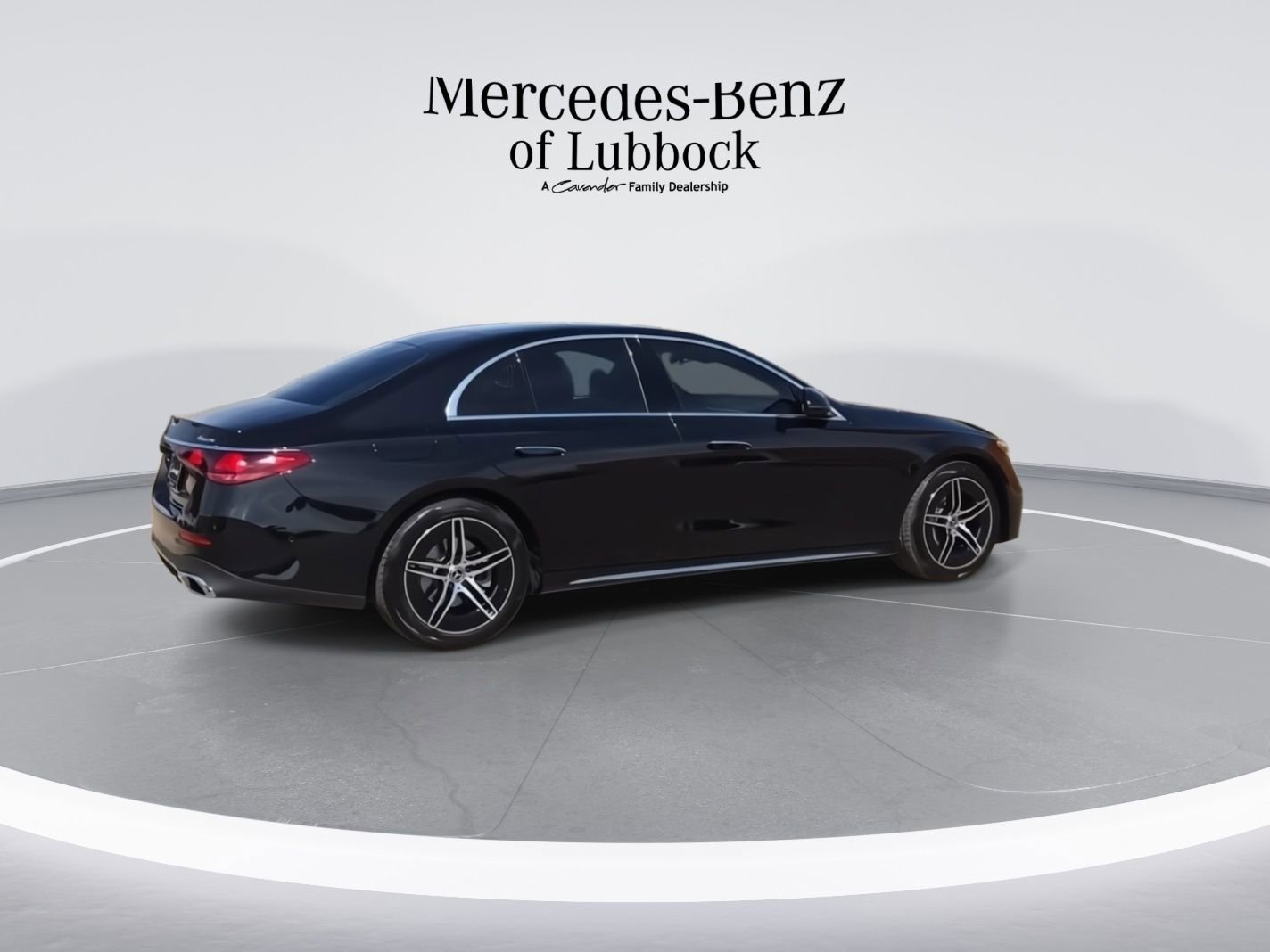 New 2025 Mercedes-Benz E 350 4MATIC Sedan image 8