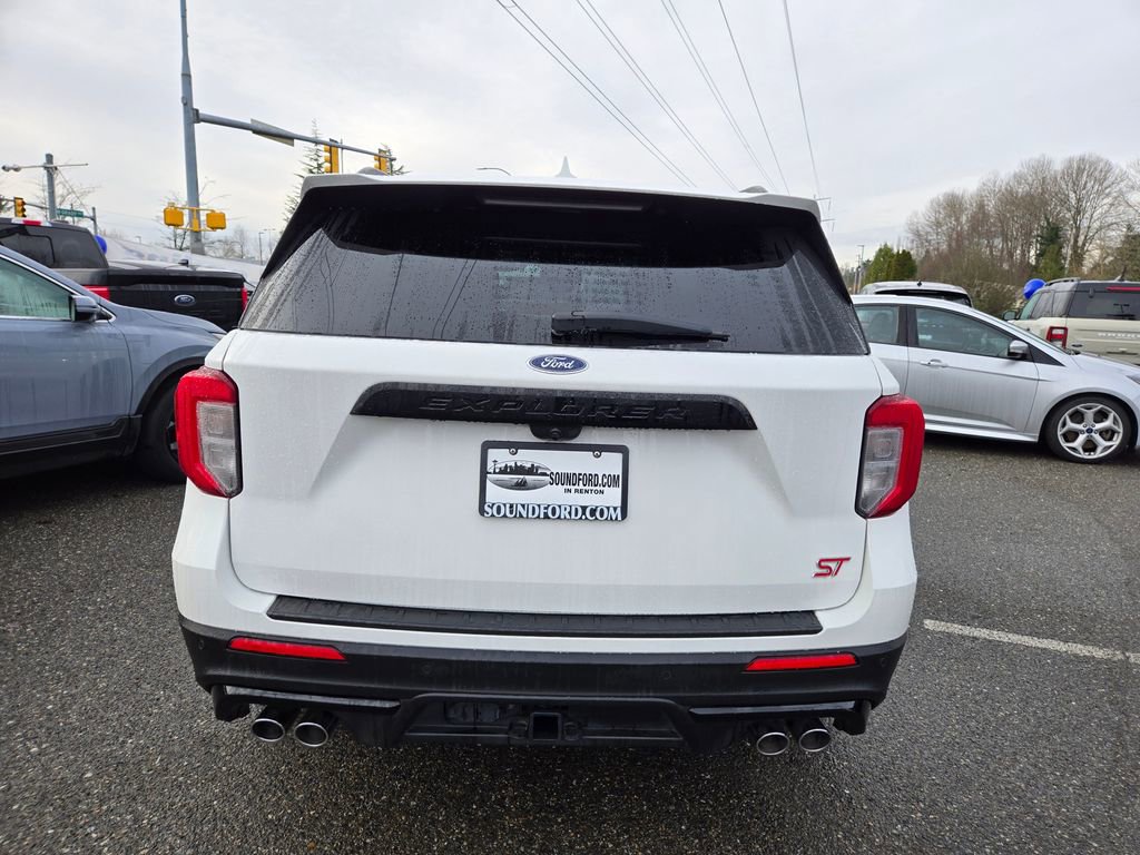 Used 2022 Ford Explorer ST w/ ST High-Performance Pack image 6