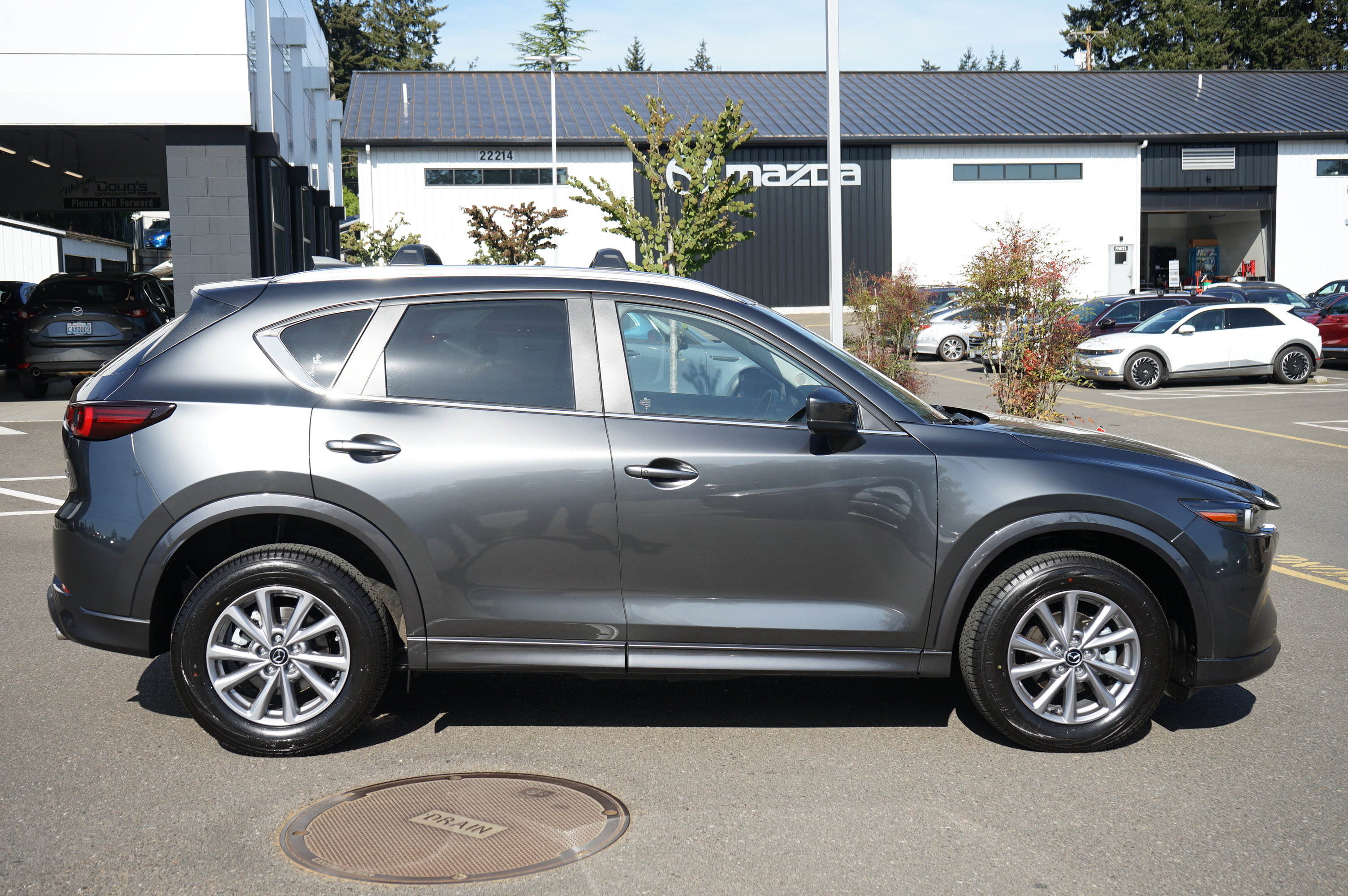 Certified 2025 MAZDA CX-5 AWD 2.5 S image 2