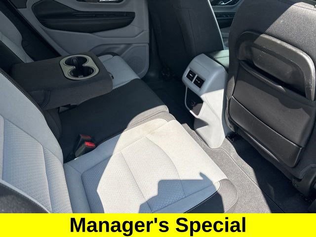 Used 2023 GMC Terrain SLE w/ Driver Convenience Package image 36