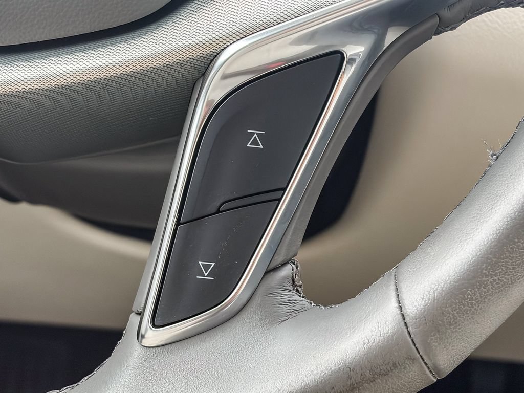 Certified 2023 Cadillac XT5 Premium Luxury w/ Technology Package FWD image 16