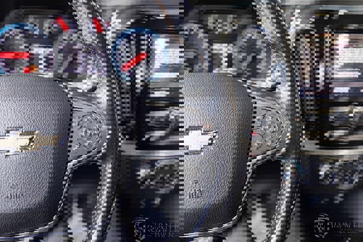 Used 2020 Chevrolet Traverse LT image 24