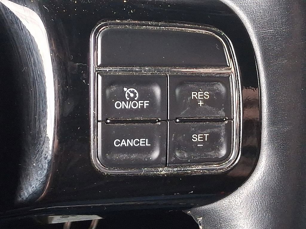 Used 2014 Jeep Wrangler Unlimited Sahara image 22