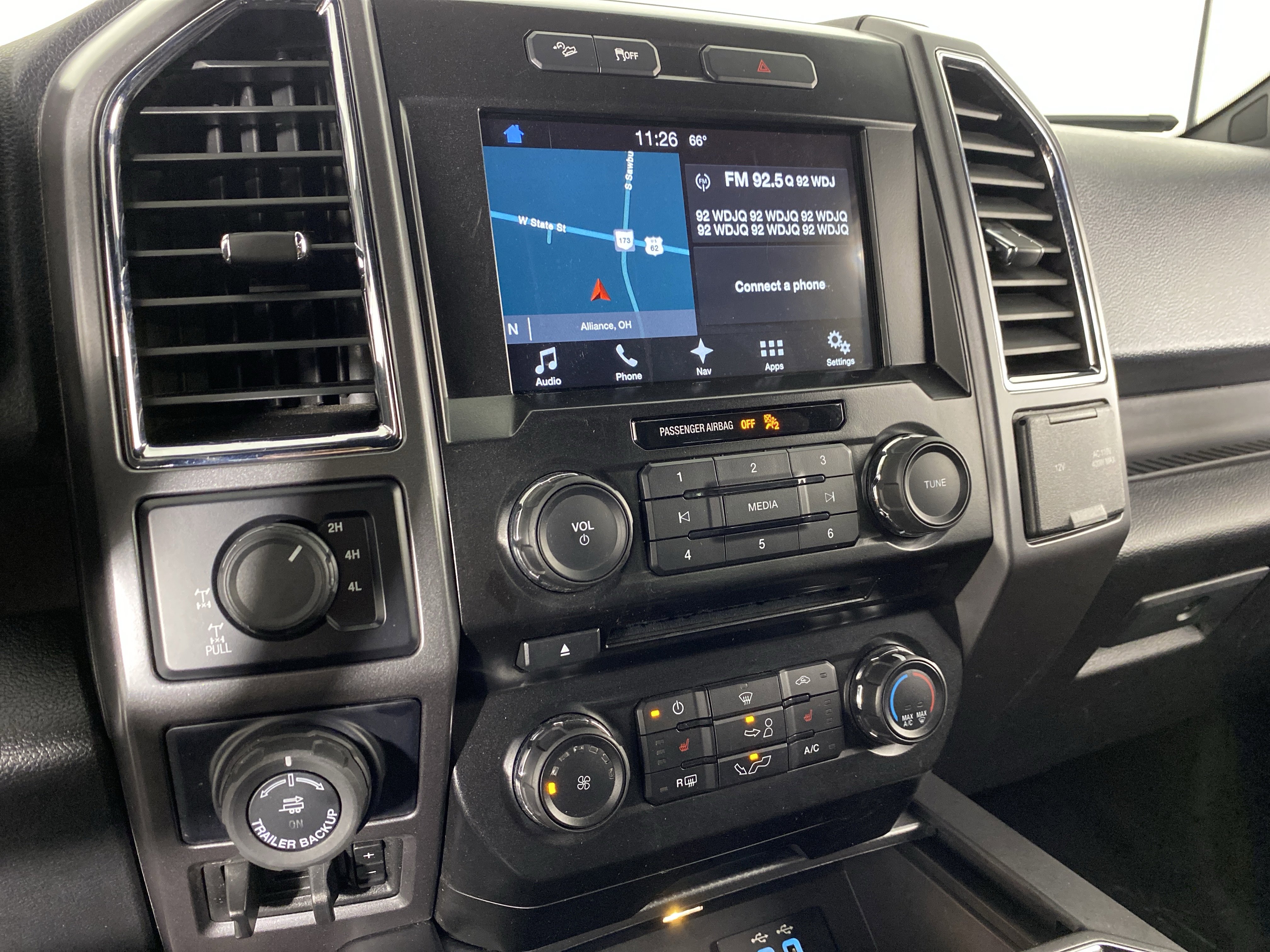 Used 2016 Ford F150 XLT w/ Equipment Group 302A Luxury AWD/4WD image 27