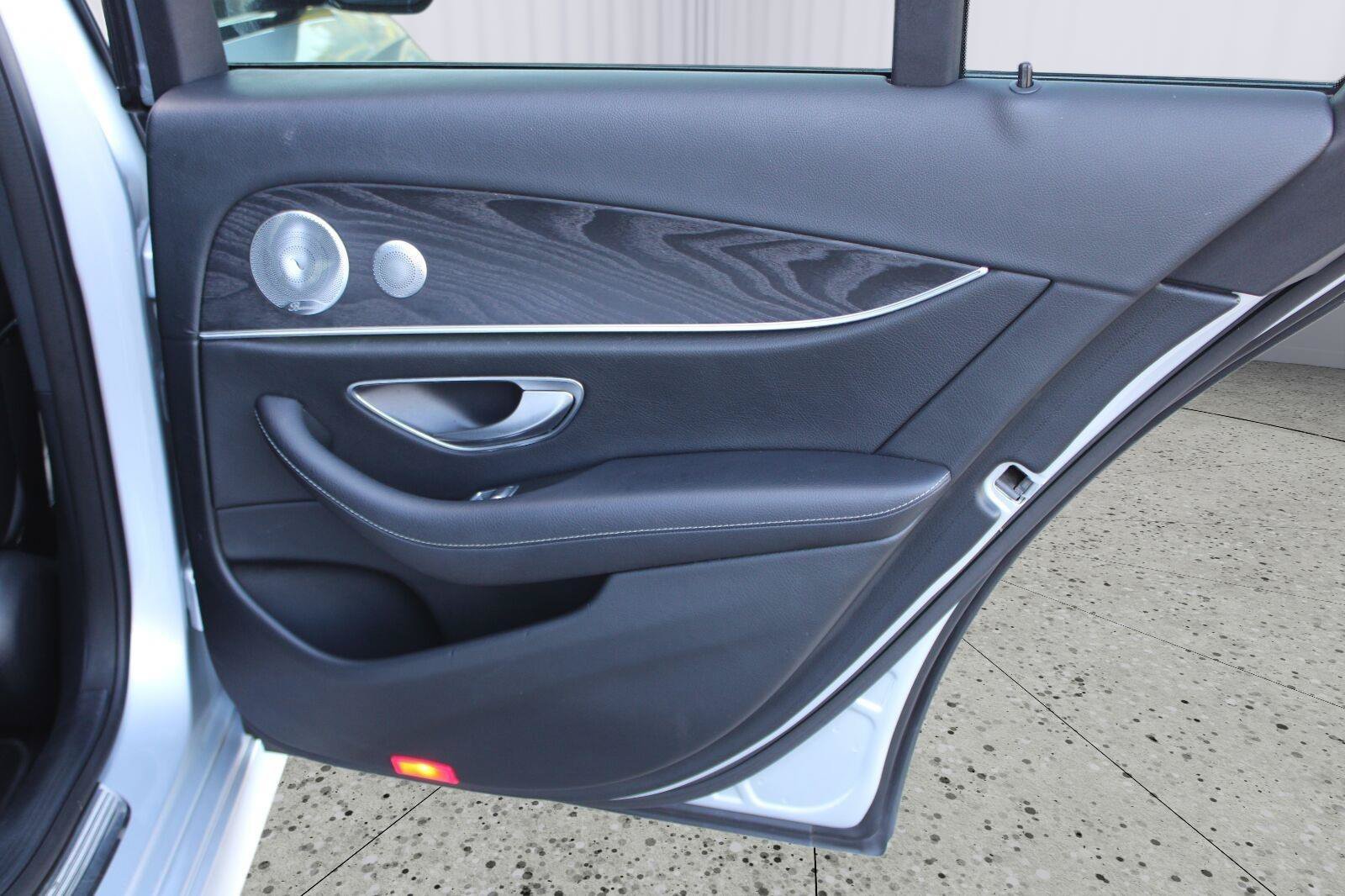 Used 2018 Mercedes-Benz E 300 image 41