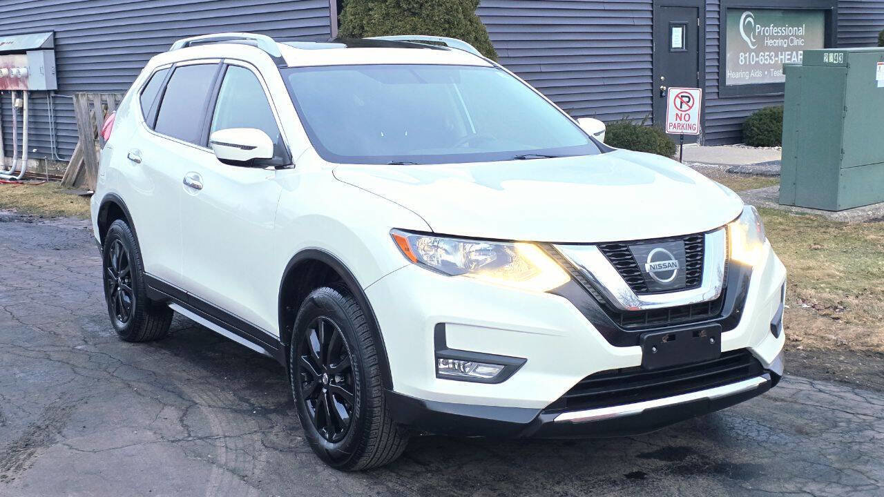 Used 2017 Nissan Rogue SV image 8