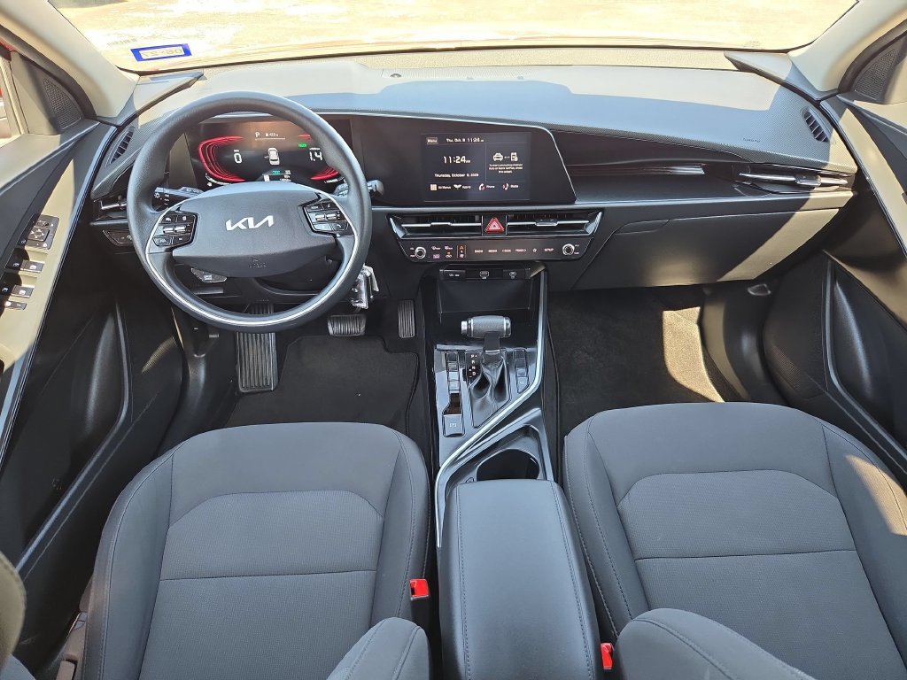 Used 2025 Kia Niro LX FWD image 16