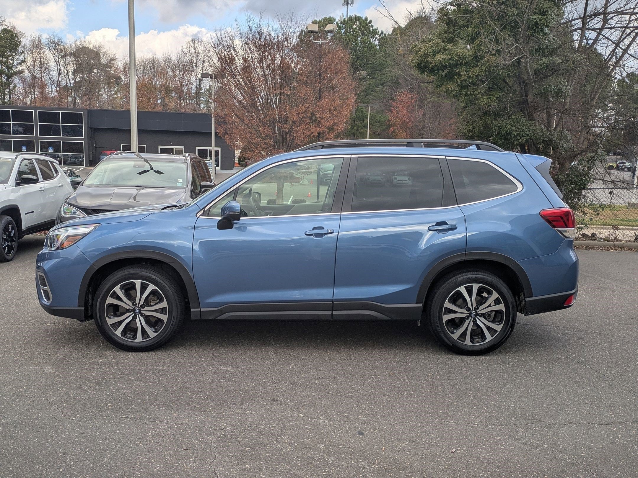 Used 2020 Subaru Forester Limited image 8