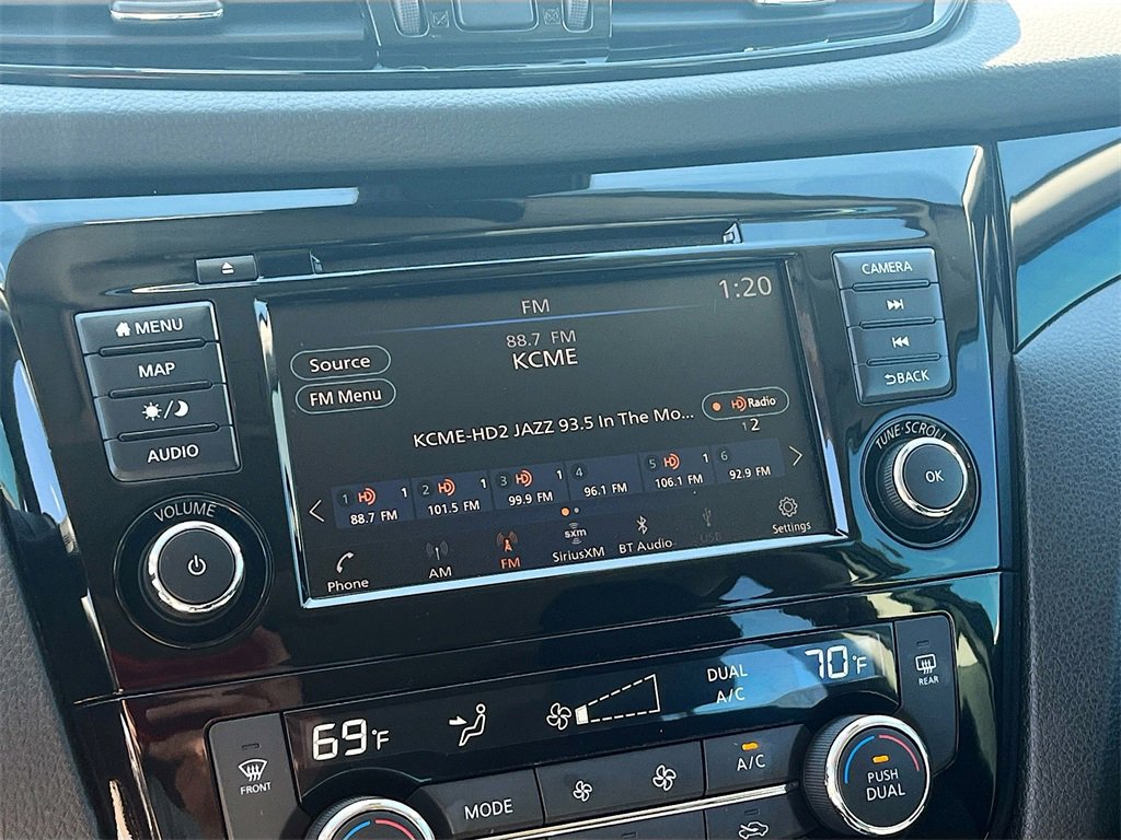 Used 2022 Nissan Rogue Sport SL w/ Premium Package image 14