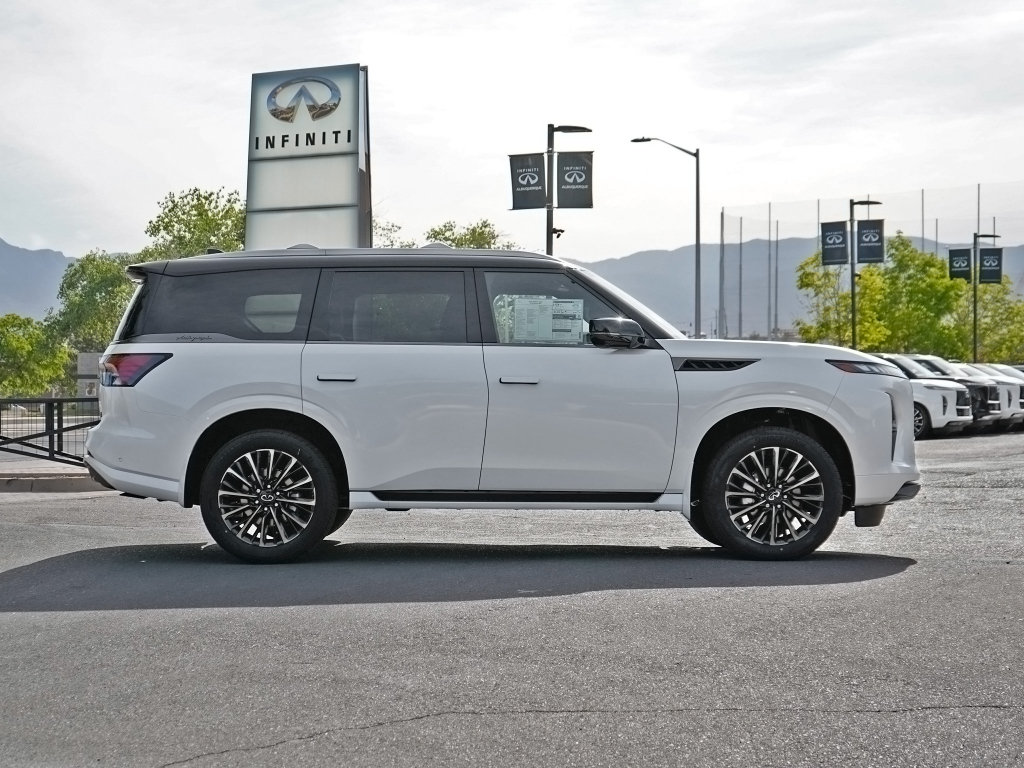 Certified 2026 INFINITI QX80 Autograph w/ Autograph Exterior Package AWD/4WD image 11